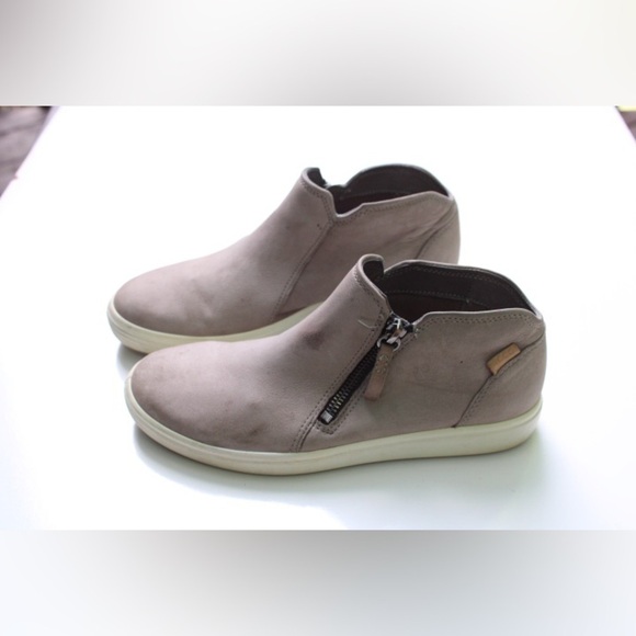 Ecco soft booties - Picture 2 of 11